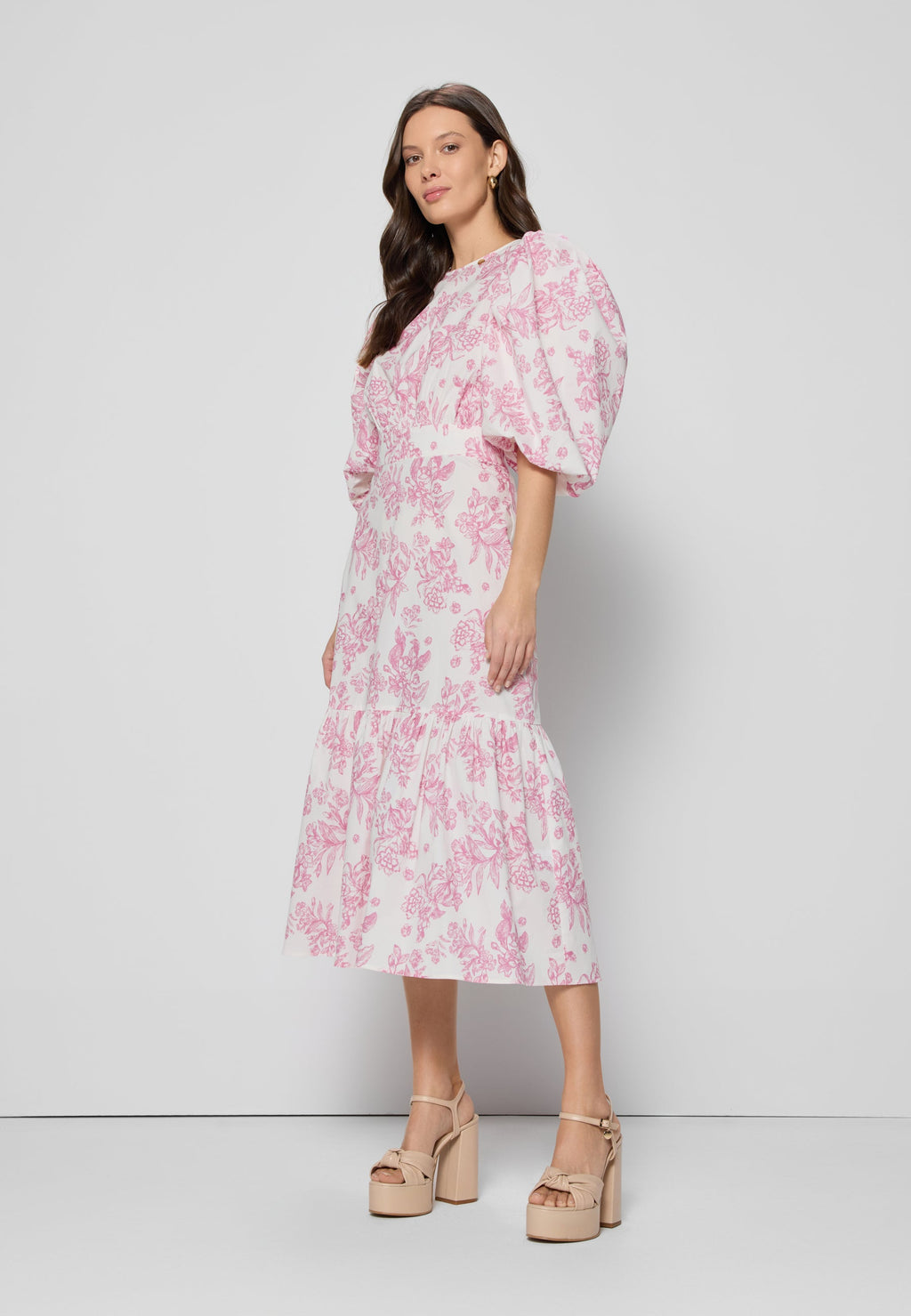Midi sukienka w kwiaty MOSELLE różowa
