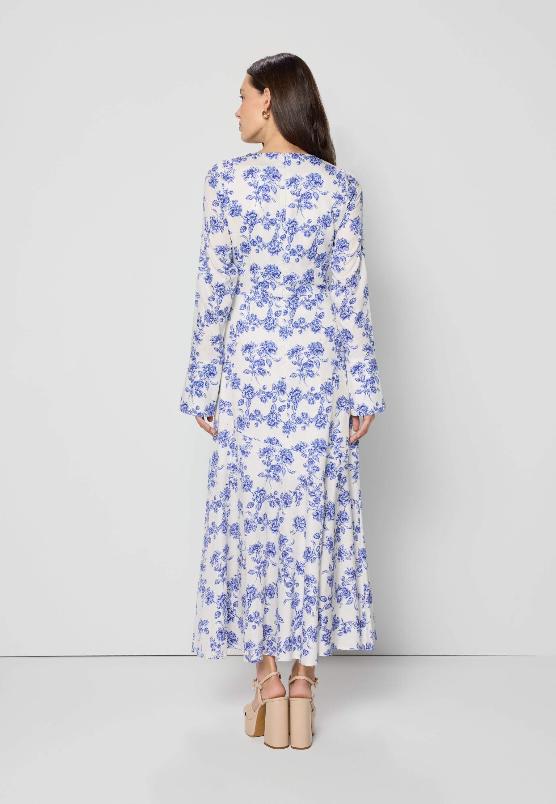 Midi sukienka w kwiaty IVYNI