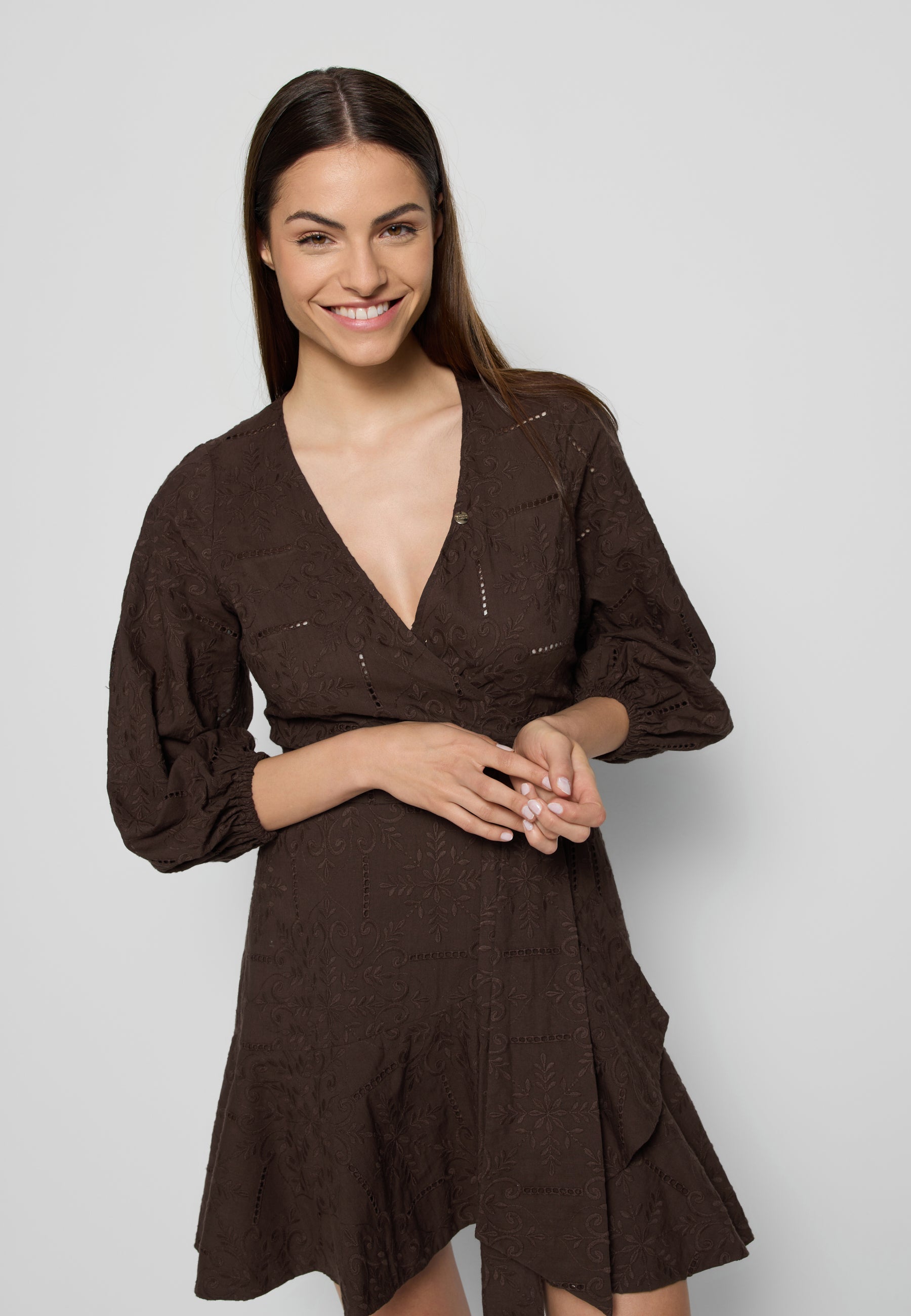 Kopertowa sukienka mini AMBROSIA brązowa